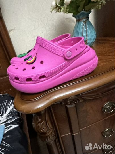 Продаю crocs оригинал