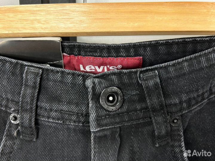 Джинсы Levis Бананы