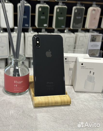 iPhone X, 64 ГБ