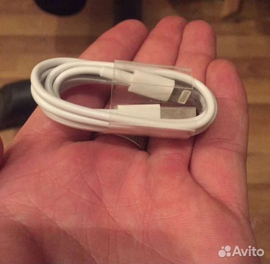Кабель на айфон