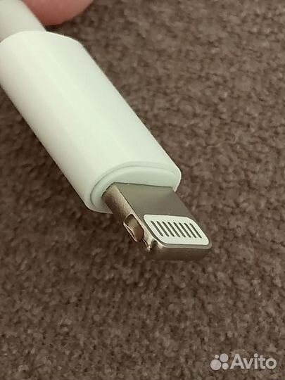 Apple Переходники Lightning 8-pin - 3.5 mm jack