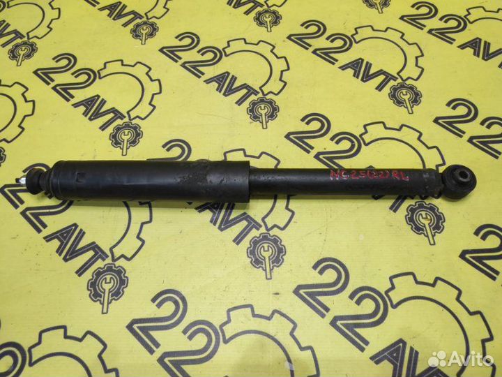 Амортизаторы комплект задние Nissan Serena NC25