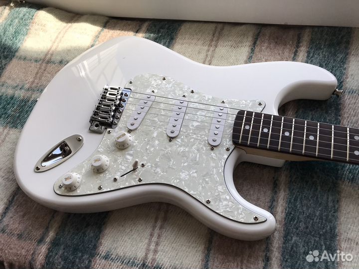 Электрогитара Fender Squier Affinity SE + Комплект