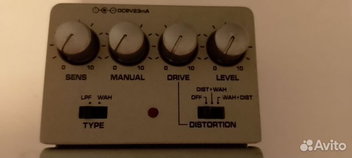 Гитарнаяпедаль эффектов