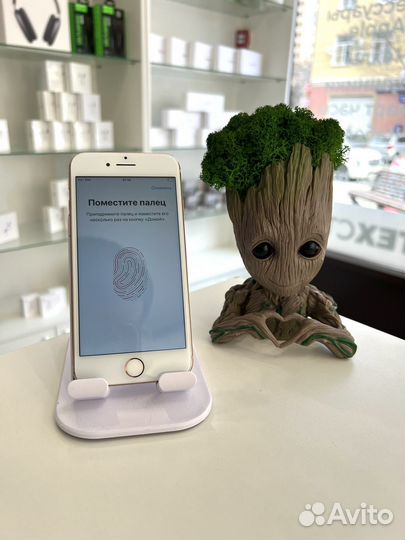 iPhone 8, 64 ГБ
