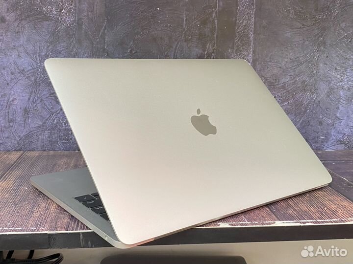 Apple MacBook Pro 13 2017, i5, 8, 128