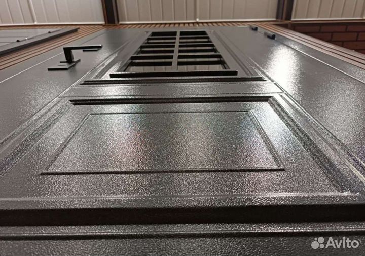 Дверь входная металлическая с терморазрывом