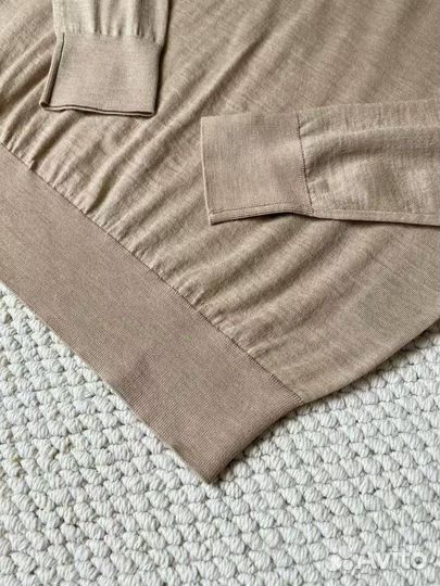 Свитер мужской