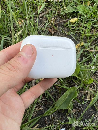 Кейс оригинальный от Airpods pro