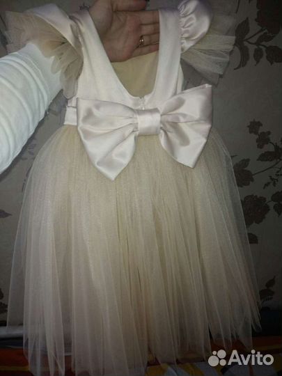 Платье праздничное