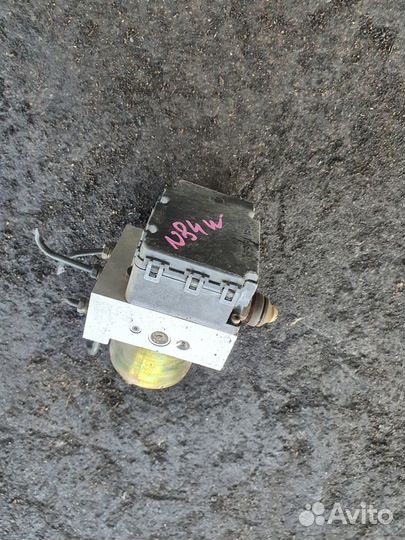 Блок ABS c Mitsubishi Chariot Grandis N84W 4G64