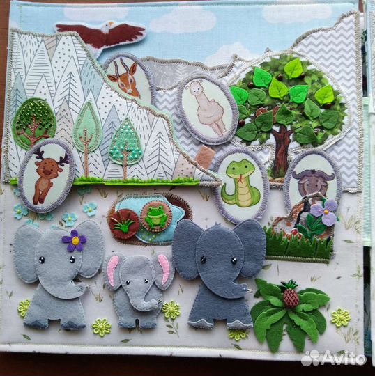 Текстильная развивающая книга