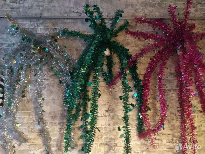 Паучки новогодние и мишура