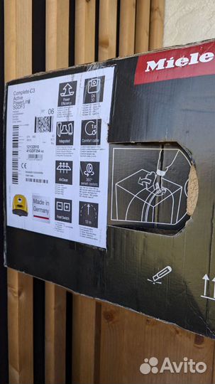 Пылесос Miele Complete C3 Active, CurryYellow новы