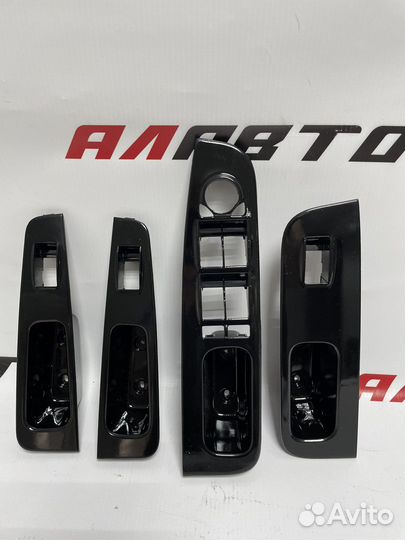 Внутренние ручки Приора черный лак