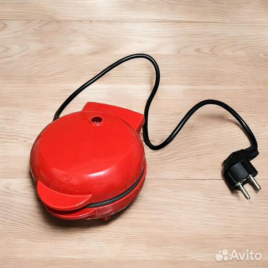 Вафельница Attivio Сердце HA-3603