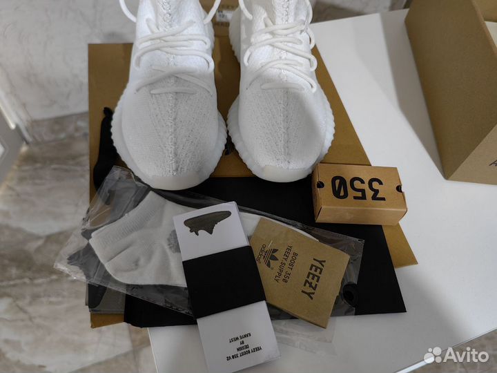 Кроссовки Adidas Yeezy Boost 350 v2 White (37-45)