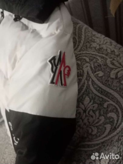 Куртка новая