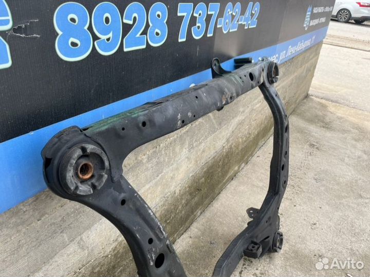 Подрамник передний Toyota Camry V50/V55 2011-2018