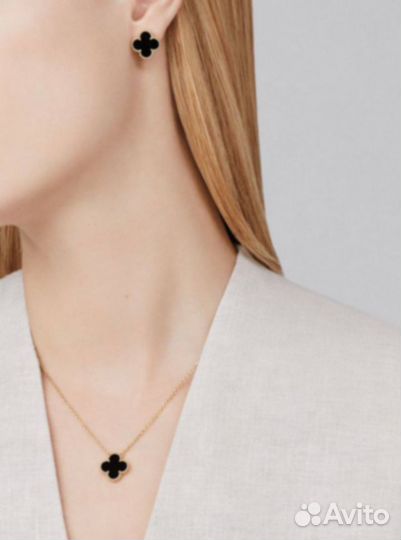Серьги пусеты Van Cleef с ониксом
