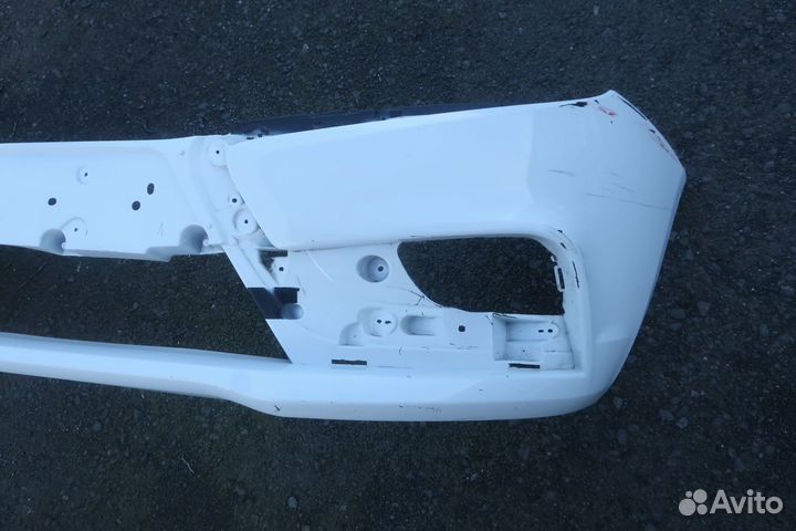 Бампер передний LADA Vesta дефектный