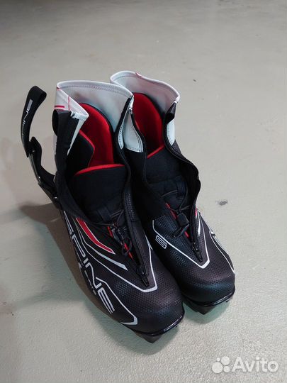 Лыжные ботинки spine concept skate