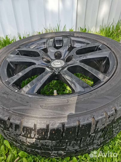 Оригинальное черное литье Тойота, Лексус