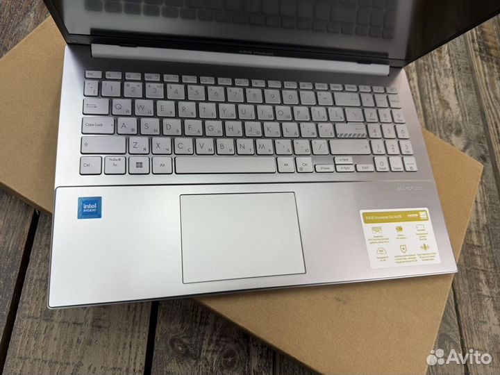Новый ноутбук Asus Vivobook 15 IPS N100/8gb/256SSD
