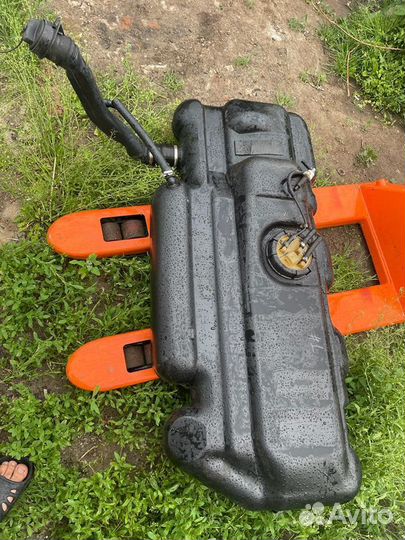 Топливный бак на Mercedes sprinter classic 909