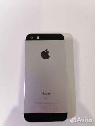 iPhone SE, 32 ГБ