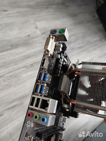 AMD Ryzen 5 2400G / GA-A320M-H / 8gb / Кулер