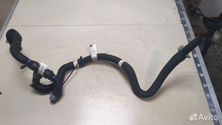 Патрубок охлаждения Ford Explorer 2019, 2020