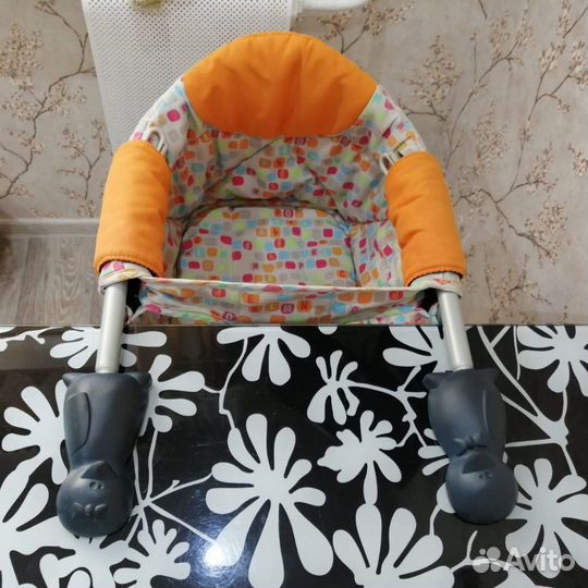 Подвесной стульчик для кормления