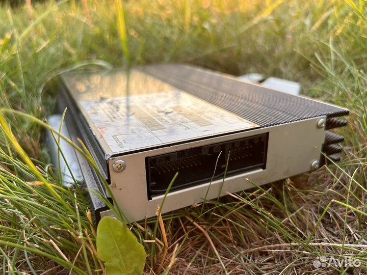 Усилитель звука jeep grand cherokee wk2