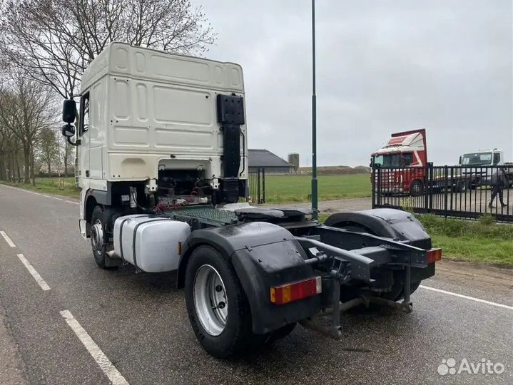 В разборке грузовик DAF, XF 95 2002-2005