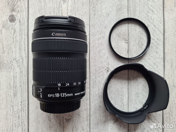 Canon EF-S 18-135mm f/3.5-5.6 IS STM