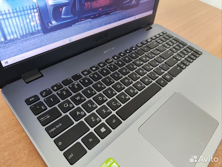 Свежий игровой ноутбук Asus как новый / гарантия