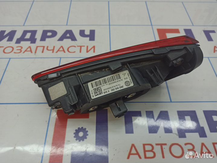 Фонарь задний внутренний левый Volkswagen Polo (Mk