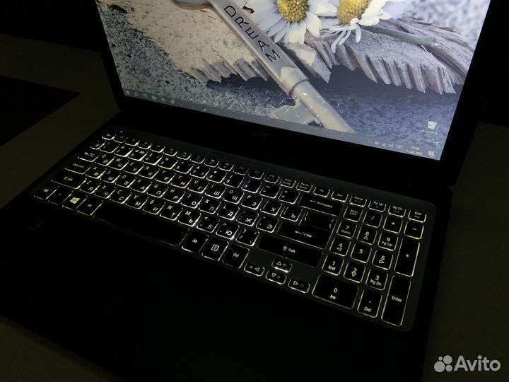 Тонкий игровой Acer i5, 8gb, SSD+HDD gt 620m