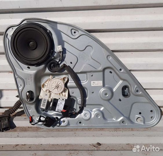 Электростеклоподъемник Ford Focus