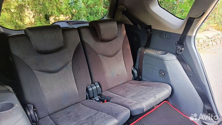 Toyota Prius Alpha 1.8 CVT, 2012, 111 000 км