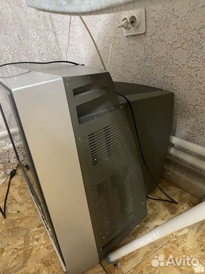 Телевизор samsung