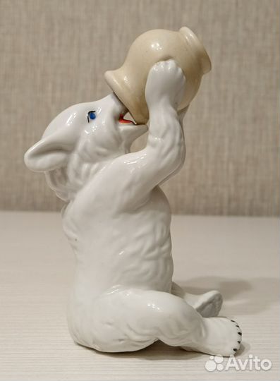Статуэтка Мишка с крынкой, фарфор Сысерть СССР