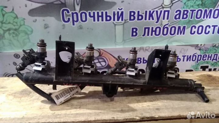 Рейка топливная (рампа) Renault Sandero