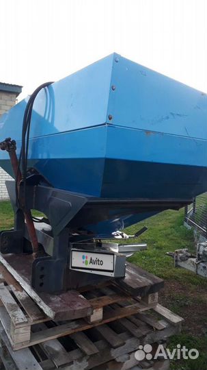 Разбрасыватель удобренийй