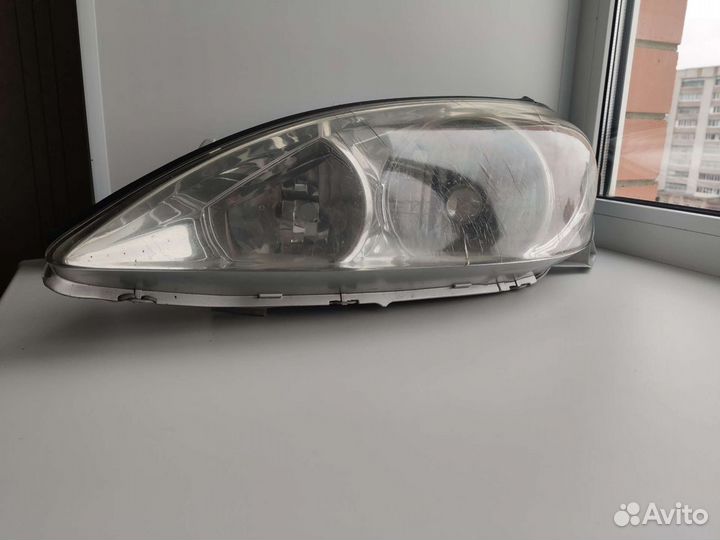 Передняя фара Camry v30