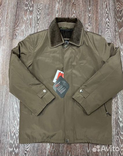 Мужская куртка 50-54: защищает от холода