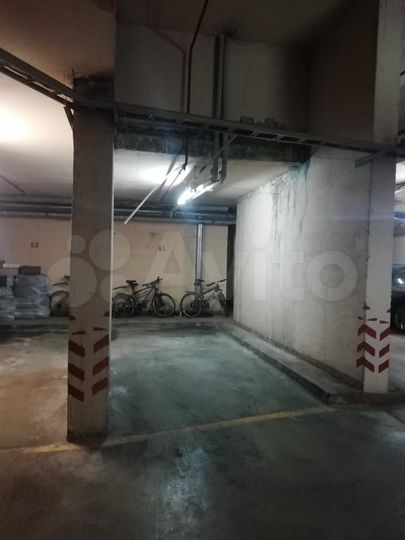 Машиноместо, 17 м²