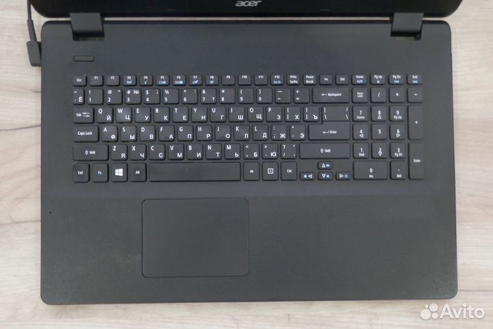 Ноутбук Acer Aspire ES1-731G