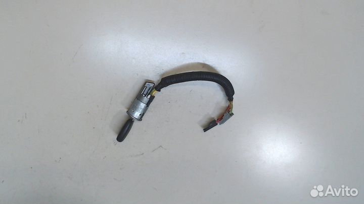 Замок зажигания Opel Vivaro, 2005